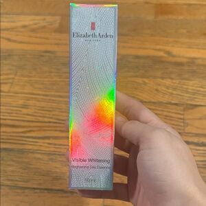 Elizabeth Arden- Whitening Essence